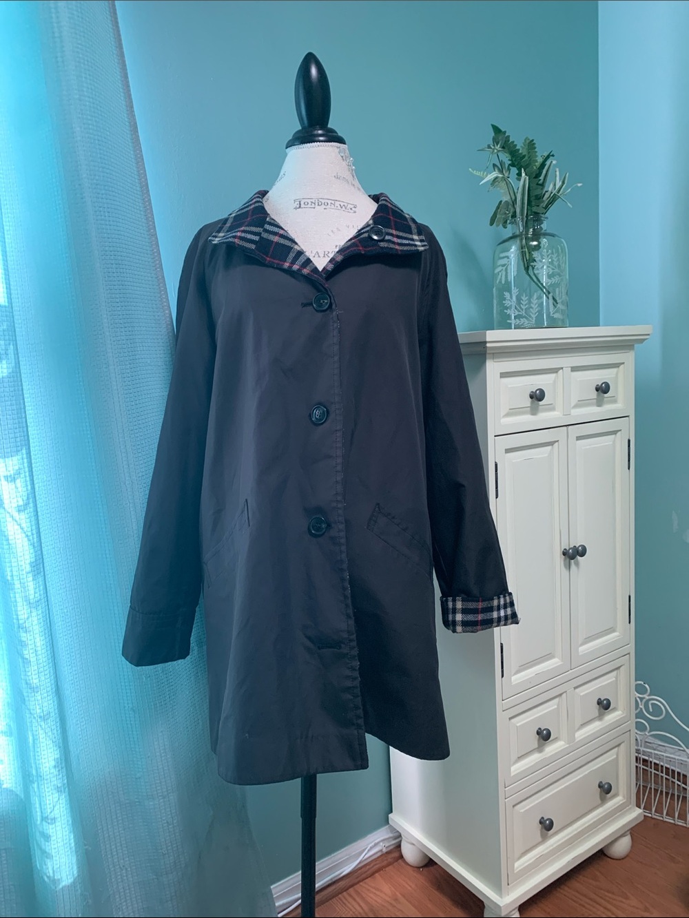 Appleseed's Black Trench Coat with Plaid Trim. Reversible coat 🧥